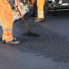 Best Recycled Asphalt Driveway Installation  in East Uniontown, PA